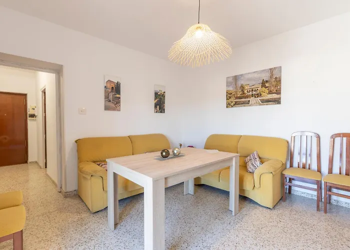 Siesta Apartment Zenete
